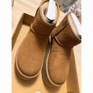 アグ(UGG)の極美品 アグ UGG クラシック ミニ プラットフォーム 23センチ 23cm (ブーツ)