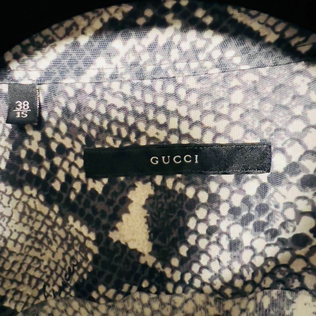 Gucci(グッチ)の【美品】GUCCI グッチ パイソン柄シャツ レーヨン Ｍ相当 メンズのトップス(シャツ)の商品写真