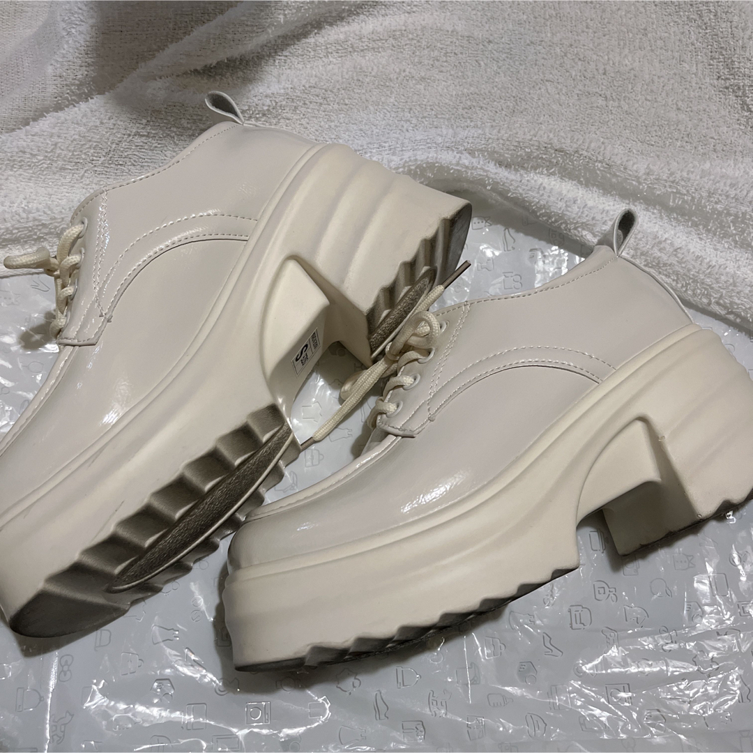 R&E(アールアンドイー)のR&E厚底スニーカー ローファー レディースの靴/シューズ(ローファー/革靴)の商品写真