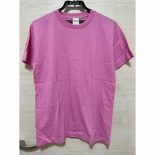 ピンクTシャツ(Tシャツ(半袖/袖なし))