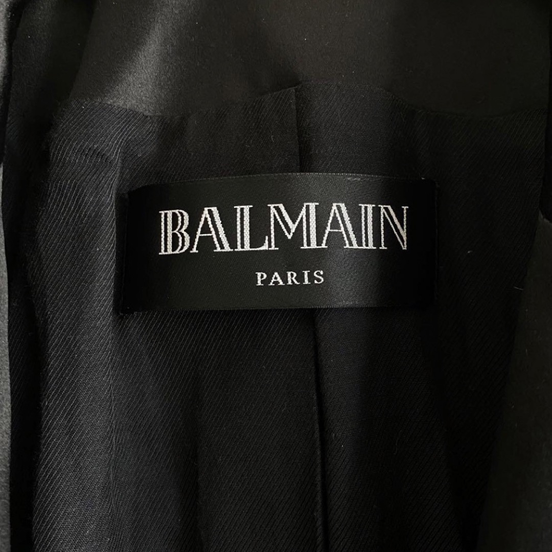 BALMAIN(バルマン)のBALMAIN ダブル　テーラードジャケット　36 ブラック　ゴールドボタン レディースのジャケット/アウター(テーラードジャケット)の商品写真