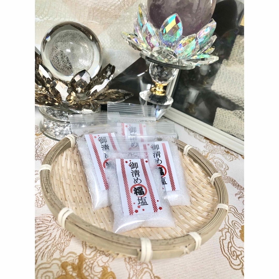 ◇白蛇と鷹とふくろう の運気上昇御守り◇ 鷹 羽 スピリチュアル ◇白蛇と鷹とふくろう の運気上昇御守り◇ 鷹 羽 スピリチュアル