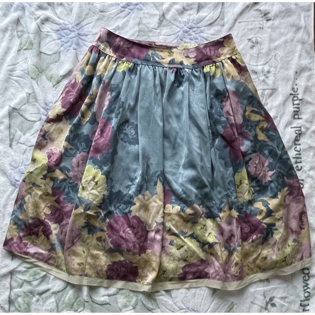 M'S GRACY(エムズグレイシー)のエムズグレイシー　花柄スカート　40 L モネ レディースのスカート(ひざ丈スカート)の商品写真