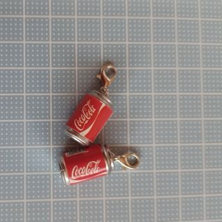 コカコーラ(コカ・コーラ)のコカコーラ　チャーム　キーホルダー　2個セット(キーホルダー)