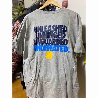 アンディフィーテッド(UNDEFEATED)のUNDEFEATED Tシャツ(Tシャツ/カットソー(半袖/袖なし))