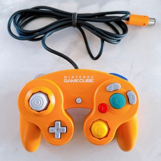 ニンテンドーゲームキューブ(ニンテンドーゲームキューブ)の【美品】任天堂 Nintendo ゲームキューブ GCコントローラー オレンジ(その他)