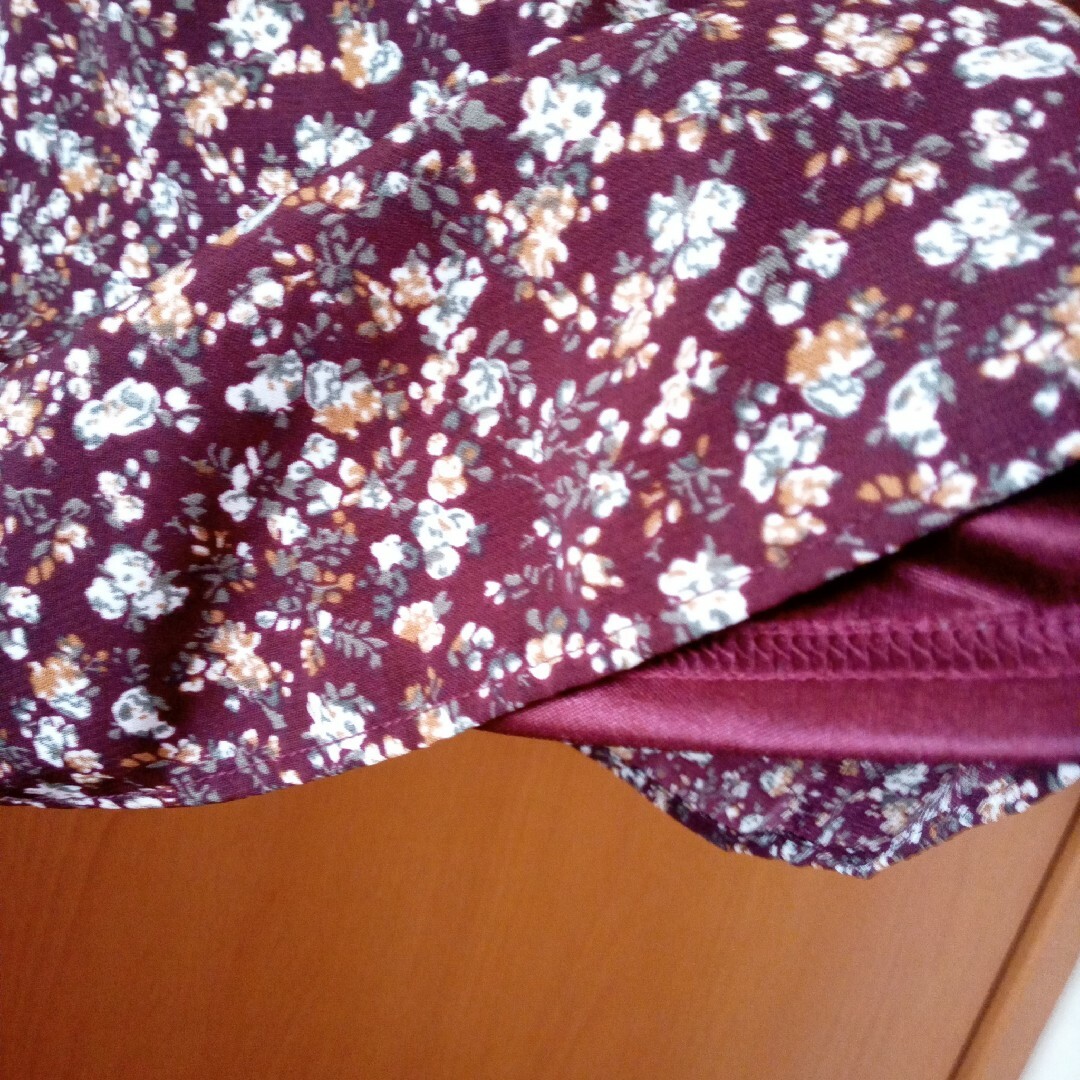 グラシア　長袖　花柄ブラウス　フラワープリント　トップス レディースのトップス(シャツ/ブラウス(長袖/七分))の商品写真