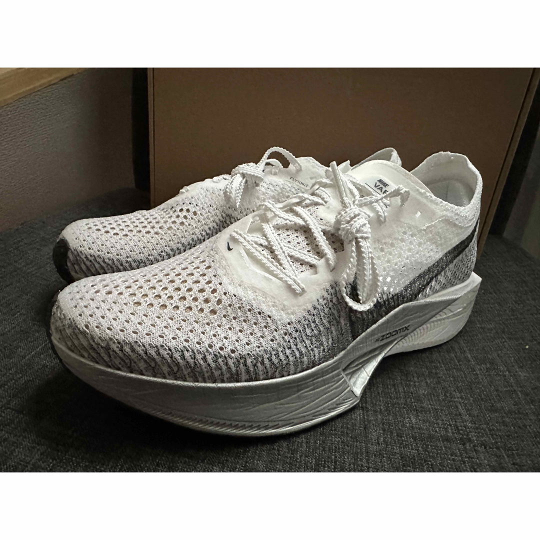 NIKE - ☆新品未使用☆ナイキ(NIKE)ズームXヴェイパーフライ NIKE - ☆新品未使用☆ナイキ(NIKE)ズームXヴェイパーフライ