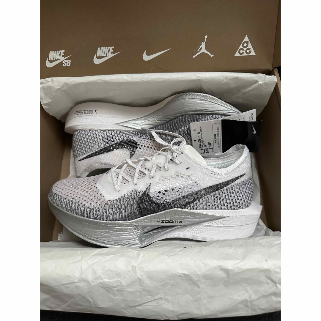 NIKE - ☆新品未使用☆ナイキ(NIKE)ズームXヴェイパーフライ NIKE - ☆新品未使用☆ナイキ(NIKE)ズームXヴェイパーフライ