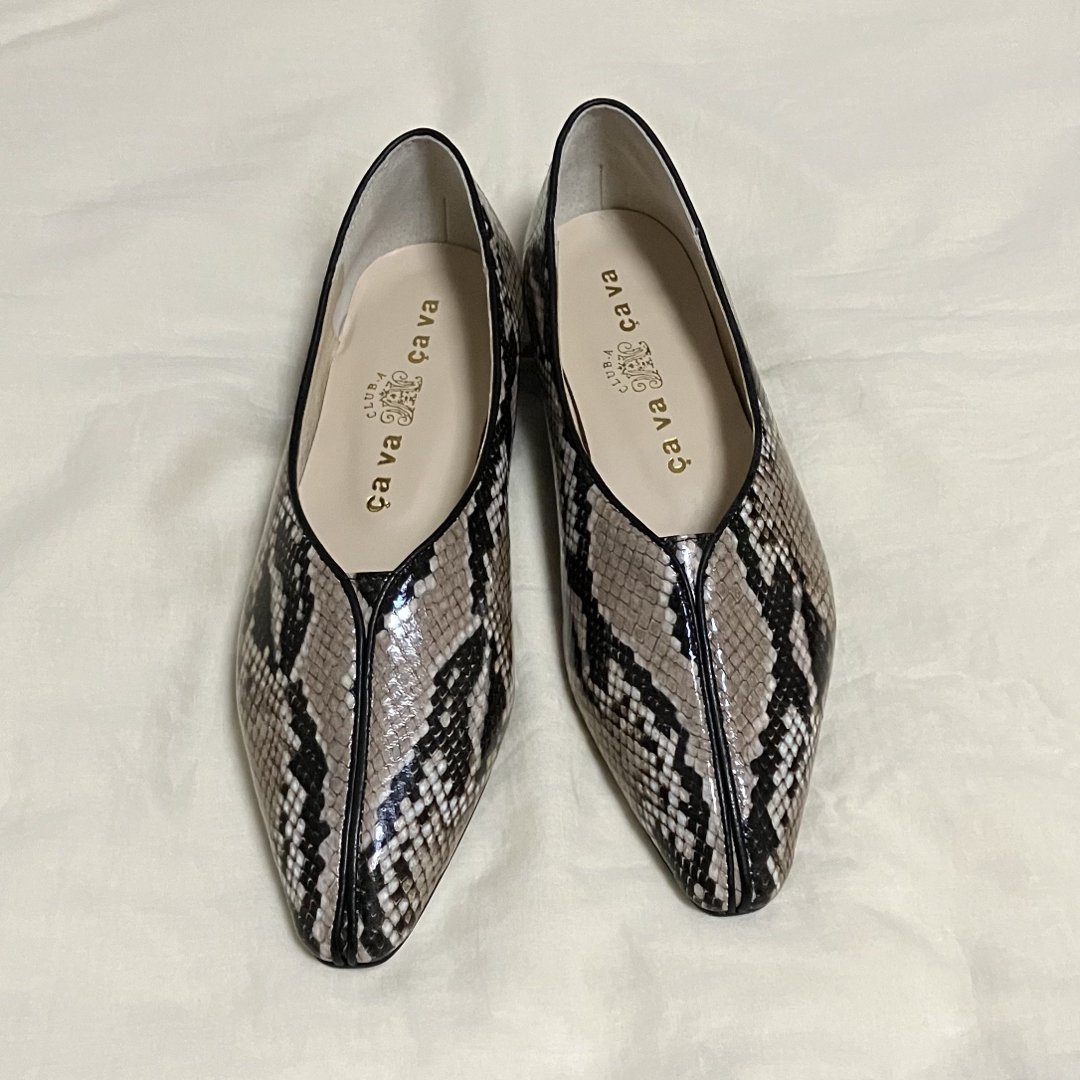 cavacava - 新品 本革 パイソン柄パンプス フラットシューズ 22.5の
