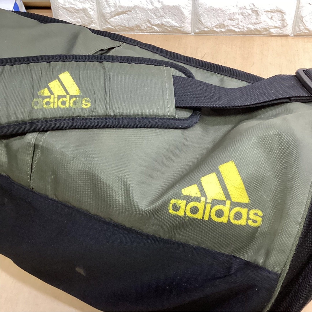 adidas(アディダス)のadidas メンズ ボストンバック スポーツバッグ 傷、汚れあり(W-43)  メンズのバッグ(ボストンバッグ)の商品写真