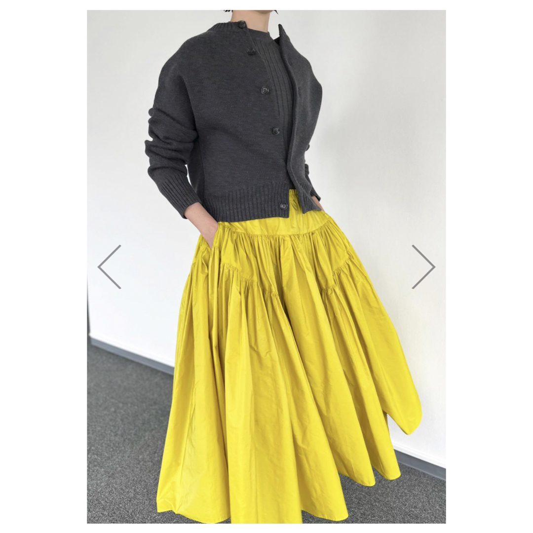 タグ付新品 SHE TOKYO Eleanor yellow 34(34-36) レディースのスカート(ロングスカート)の商品写真