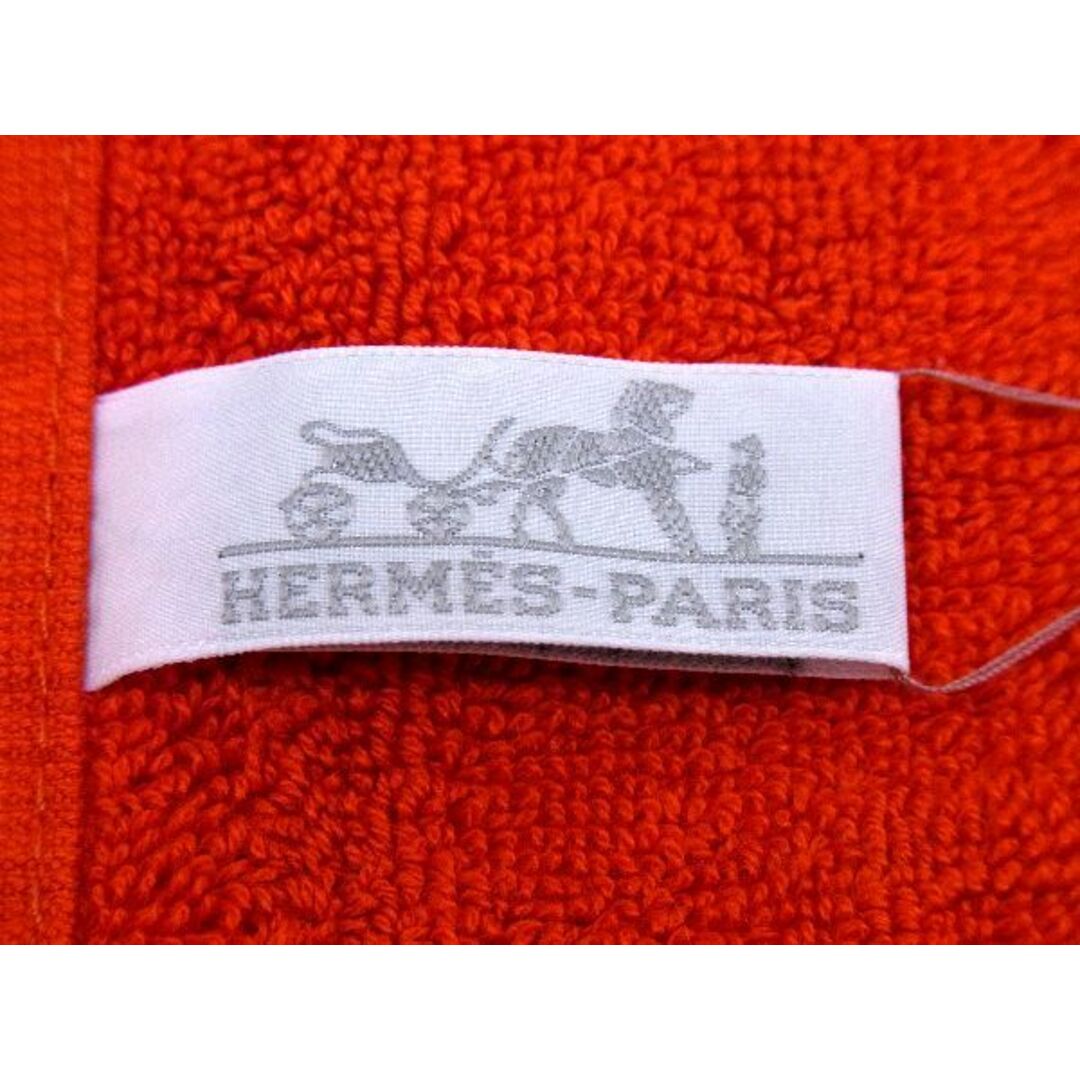 Hermes(エルメス)の■新品■未使用■ HERMES エルメス  ステアーズ コットン100％ ハンドタオル ハンカチ レディース メンズ オレンジ系 AQ4939  レディースのファッション小物(その他)の商品写真