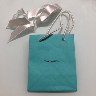 Tiffany & Co. - 【美品】ティファニー リボン付き ショッパー 紙袋の