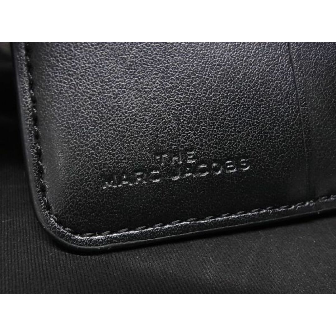 MARC JACOBS(マークジェイコブス)の■新品■未使用■ MARC JACOBS マークジェイコブス レザー 二つ折り 財布 ウォレット レディース カーキ系×イエロー系 BF3632  レディースのファッション小物(その他)の商品写真