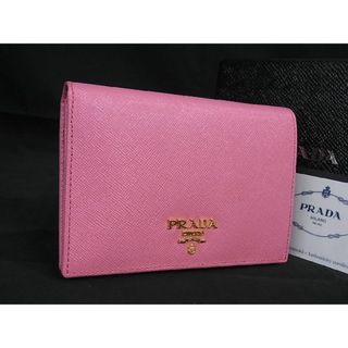 プラダ(PRADA)の■新品■未使用■ PRADA プラダ 1M0668 サフィアーノレザー 二つ折り 財布 ウォレット レディース ピンク系 AV0039 (財布)