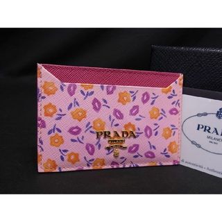 プラダ(PRADA)の■新品■未使用■ PRADA プラダ サフィアーノレザー フラワー リップ柄 カードケース カード入れ レディース ピンク系 AP9638 (その他)