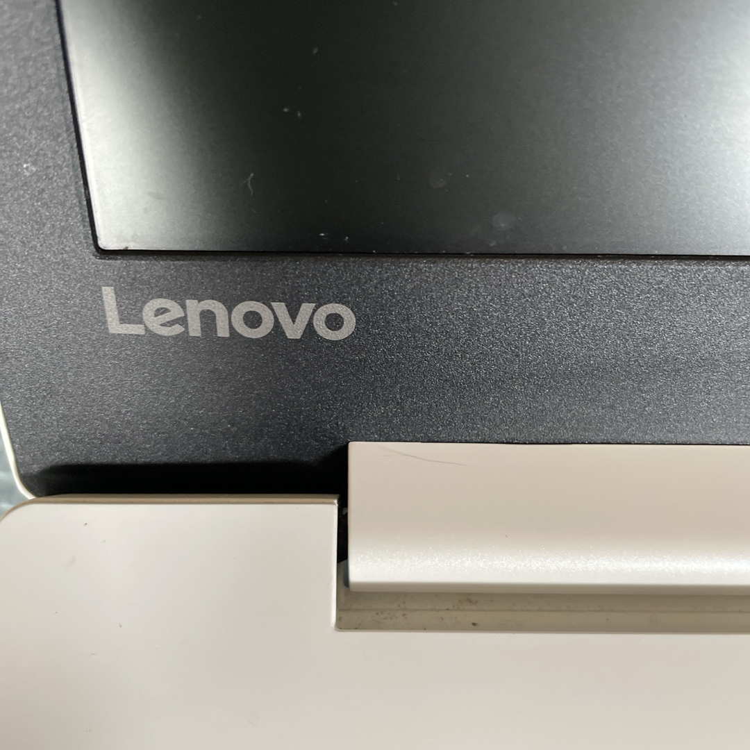 Lenovo ideapad320