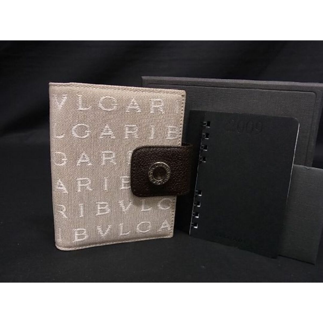 BVLGARI(ブルガリ)の■新品■未使用■ BVLGARI ブルガリ ロゴマニア キャンバス 手帳カバー アドレス帳 メンズ レディース ベージュ系 CB1221  メンズのファッション小物(その他)の商品写真