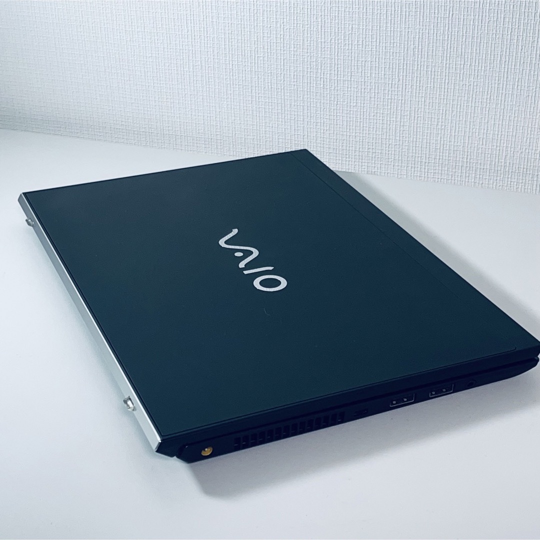 超爆速SONYノ-トパソコン Corei7第8世代 SSD128/16GB
