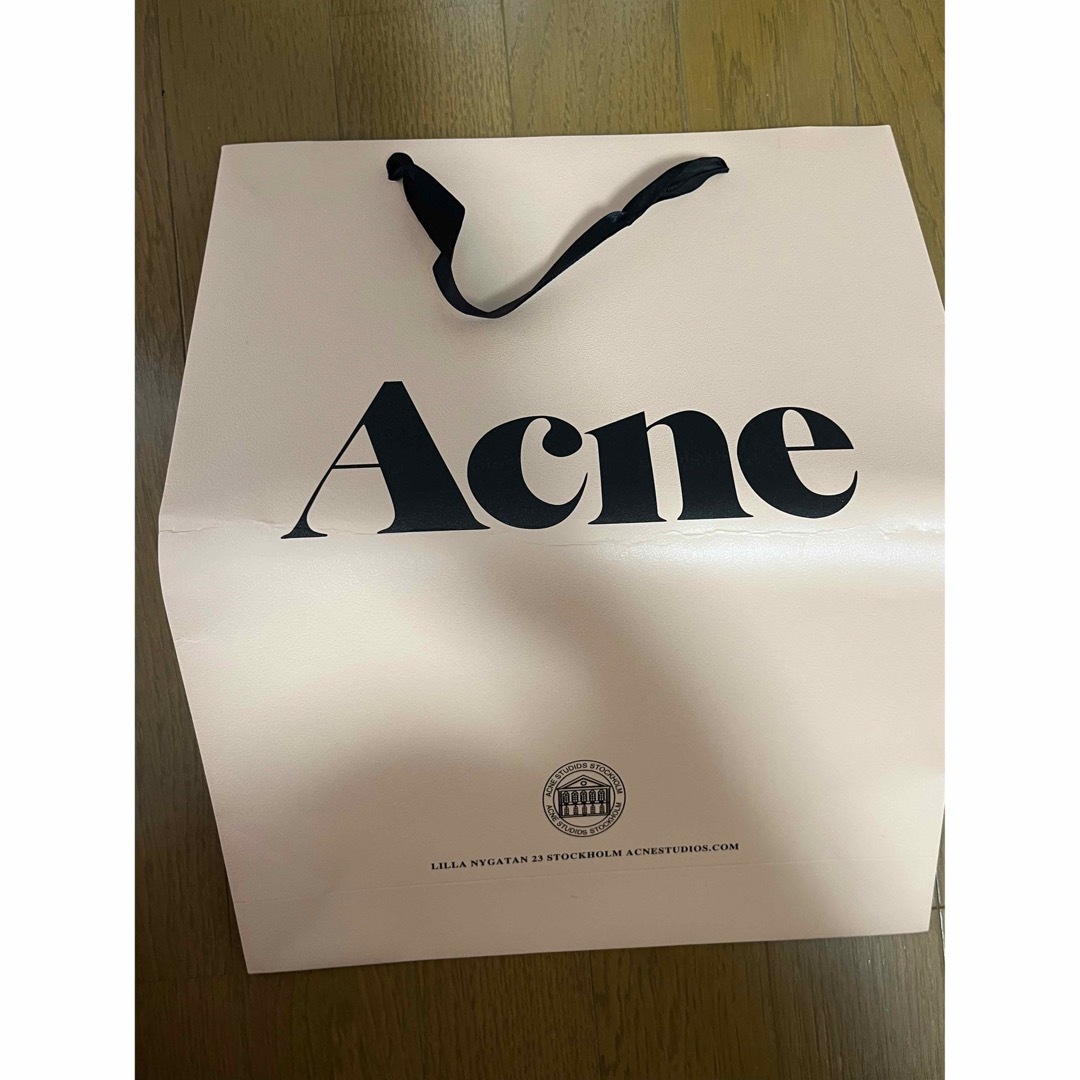 ACNE(アクネ)のレア　新品♡Acne Studious アクネ　大判マフラー　旧タグ レディースのファッション小物(マフラー/ショール)の商品写真