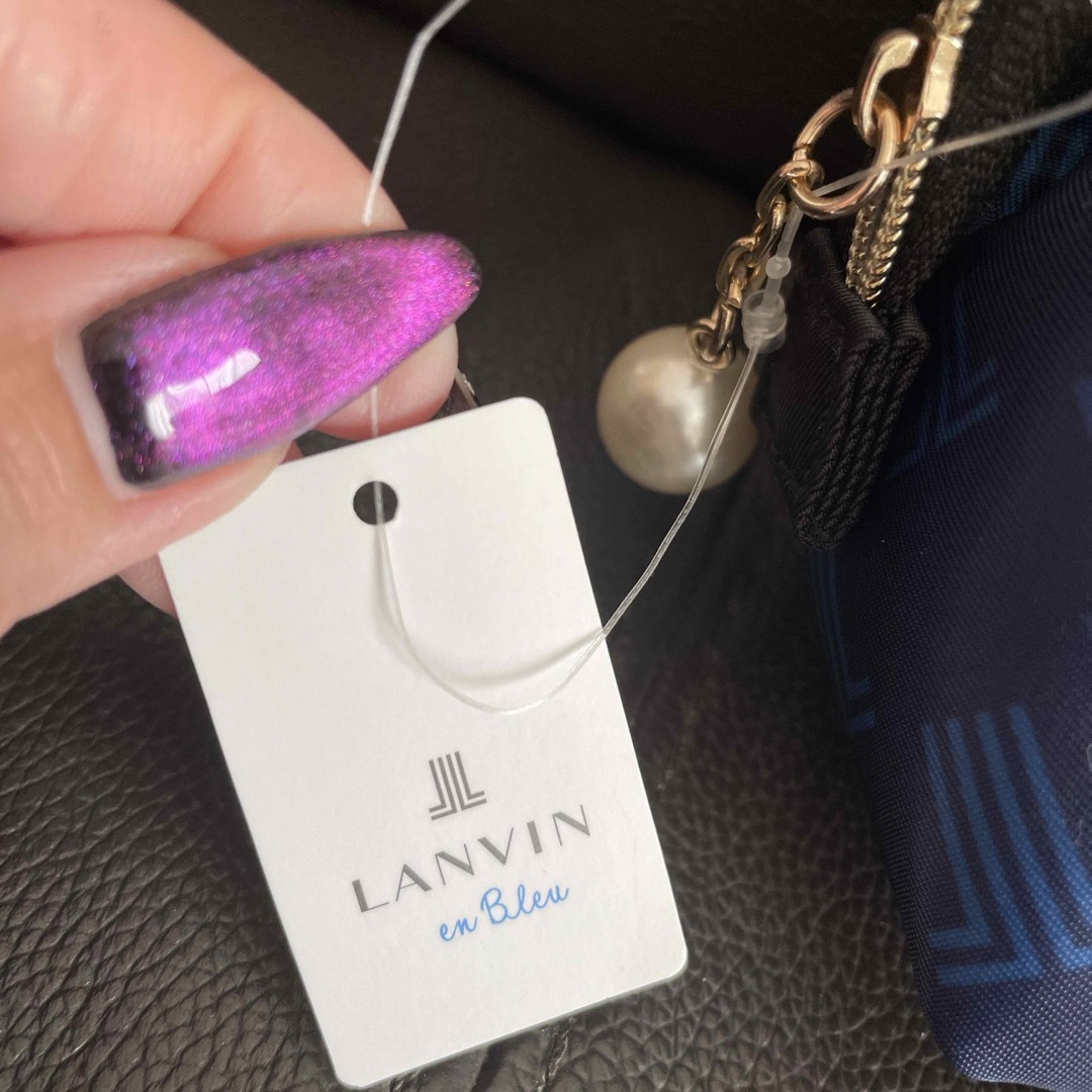 LANVIN en Bleu(ランバンオンブルー)のランバンオンブルー　ネイビーポーチ レディースのファッション小物(ポーチ)の商品写真