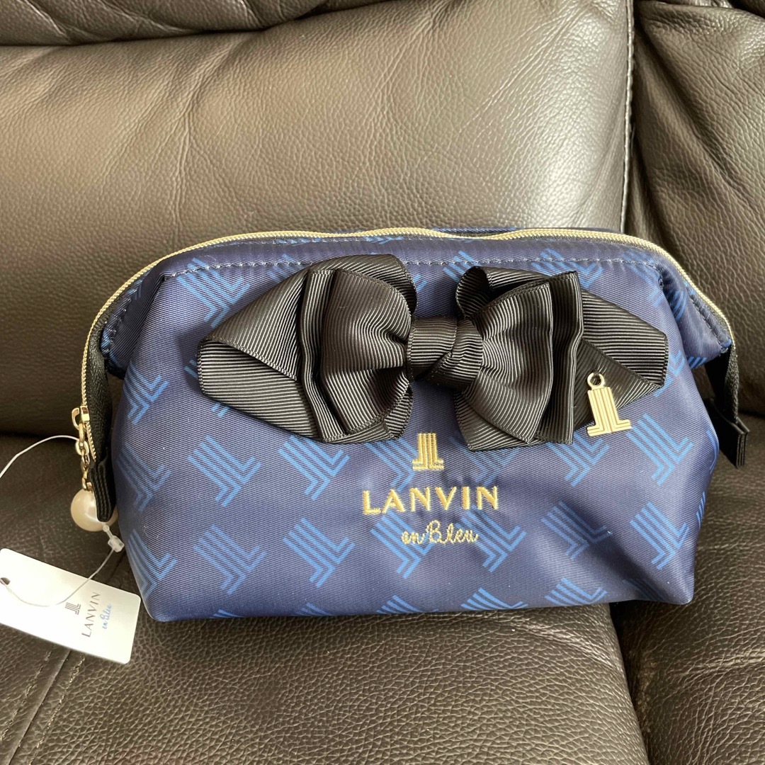 LANVIN en Bleu(ランバンオンブルー)のランバンオンブルー　ネイビーポーチ レディースのファッション小物(ポーチ)の商品写真