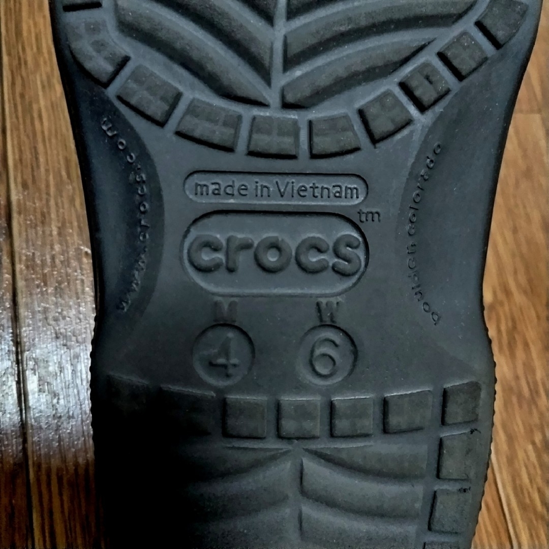 crocs(クロックス)のCrocs Lined Clog M4/W6 BLACK レディースの靴/シューズ(サンダル)の商品写真