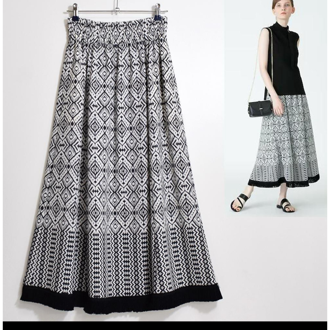 allureville(アルアバイル)の新品 アルアバイル フリンジ ロングスカート 2  白 黒 レディースのスカート(ロングスカート)の商品写真