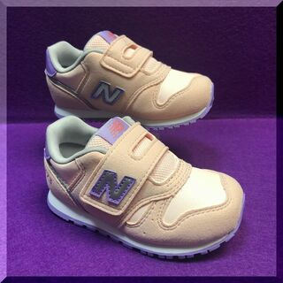 13.5cm New Balance IZ373 XK2 可愛いニューバランス靴