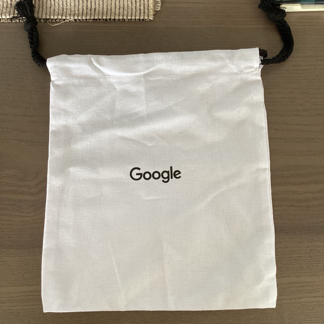 Google(グーグル)のgoogleスマホショルダー スマホ/家電/カメラのスマホアクセサリー(その他)の商品写真