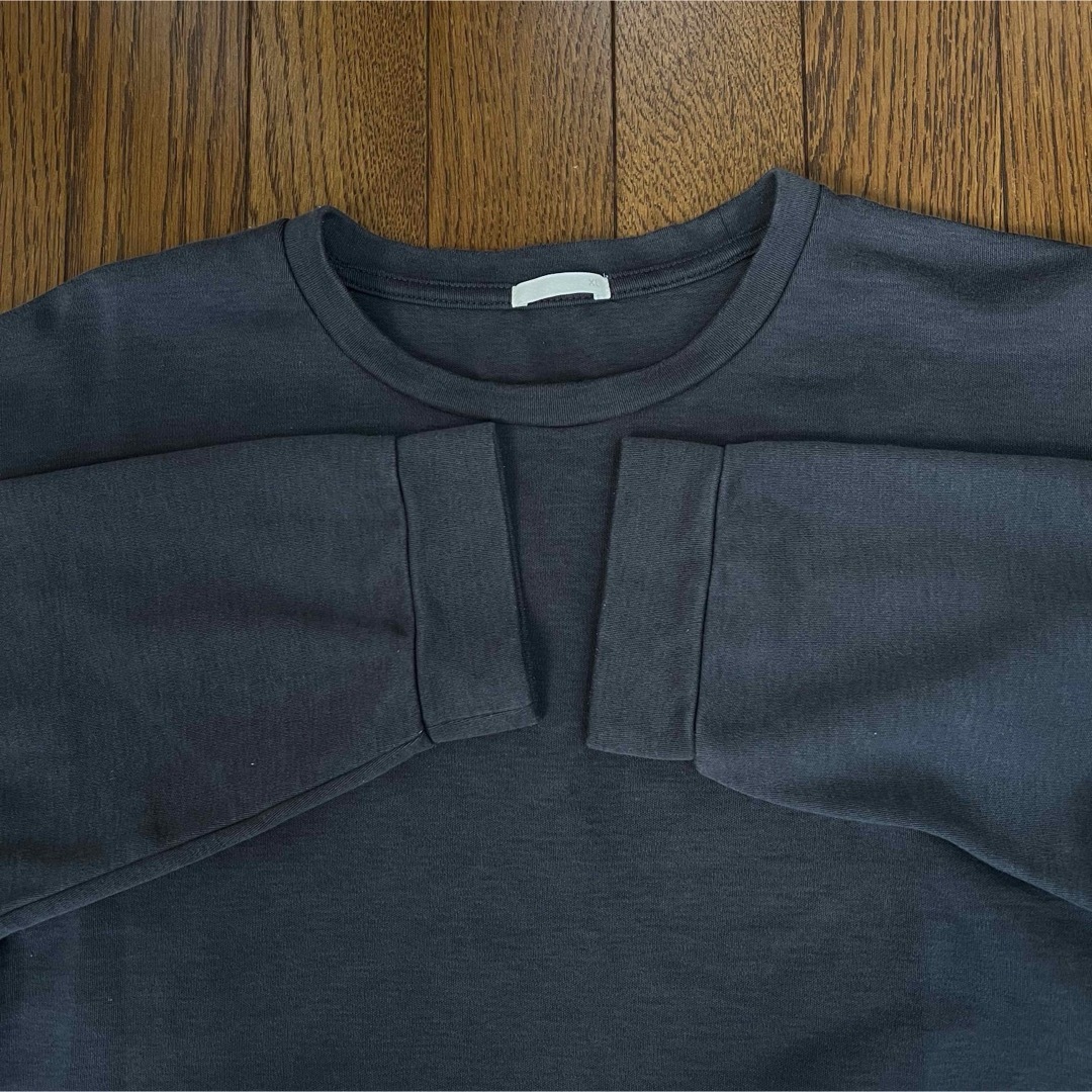 GU(ジーユー)のGU ロンT チャコールグレー　XL レディースのトップス(Tシャツ(長袖/七分))の商品写真