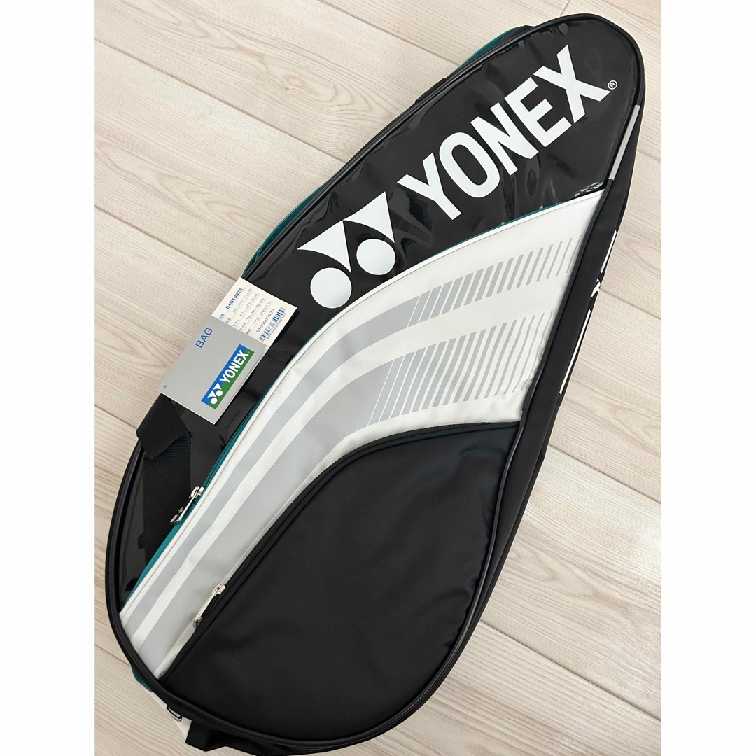 YONEX(ヨネックス)の未使用品 YONEX ラケットバッグ6 リュック付 ホワイト／ブラック スポーツ/アウトドアのスポーツ/アウトドア その他(バドミントン)の商品写真