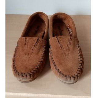 ミネトンカ(Minnetonka)のMINNETONKA*ブラウン(スリッポン/モカシン)