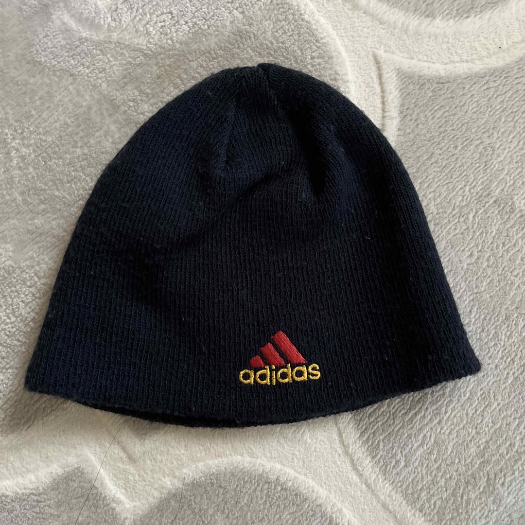 adidas(アディダス)のアディダス　ニット帽 キッズ/ベビー/マタニティのこども用ファッション小物(帽子)の商品写真