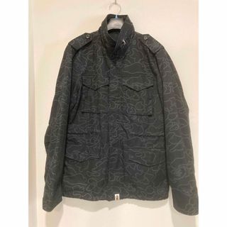 アベイシングエイプ(A BATHING APE)のAPE M-65 ジャケット黒　ネオンカモ(ミリタリージャケット)