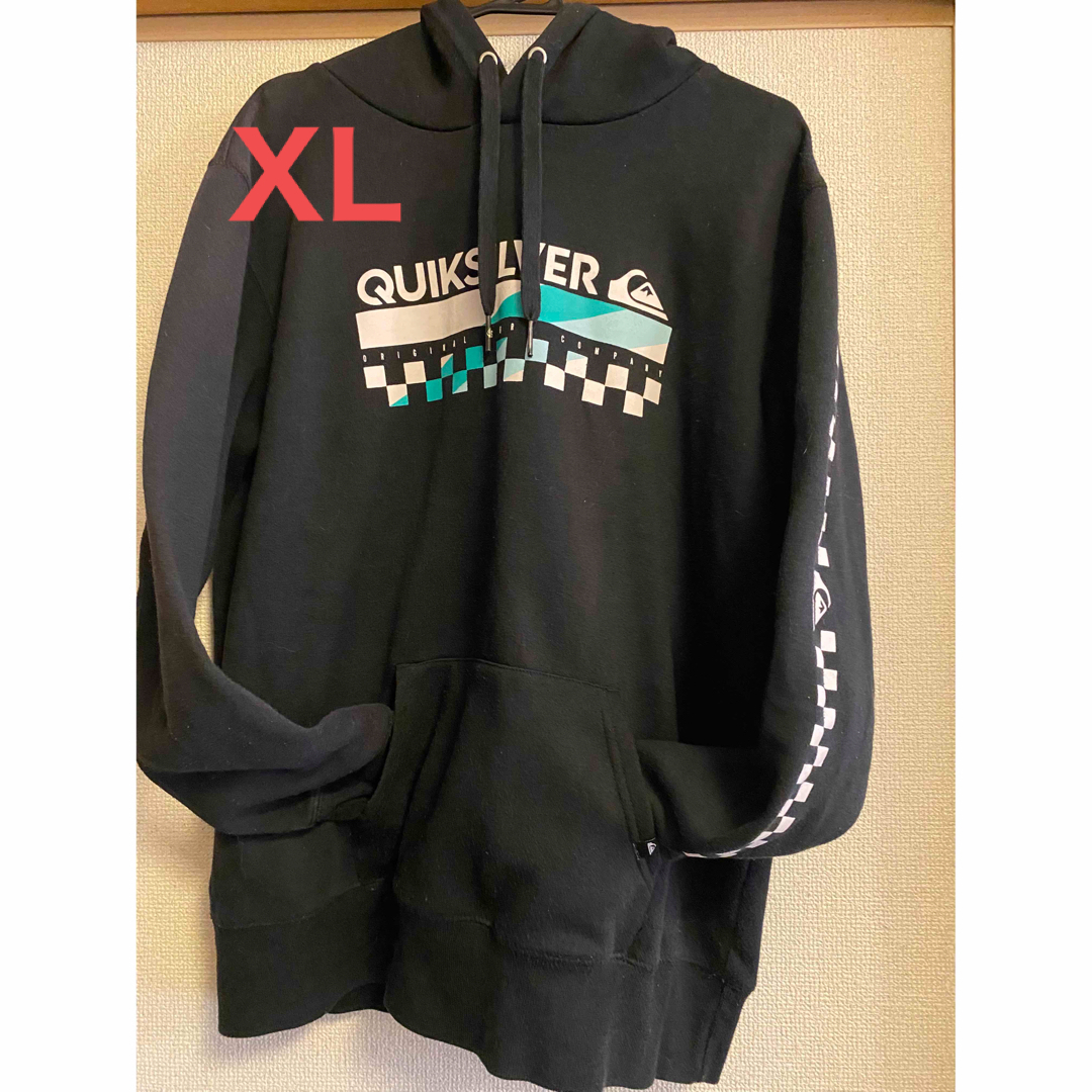 QUIKSILVER(クイックシルバー)の【中古】クイックシルバー パーカー XL 黒 メンズのトップス(パーカー)の商品写真