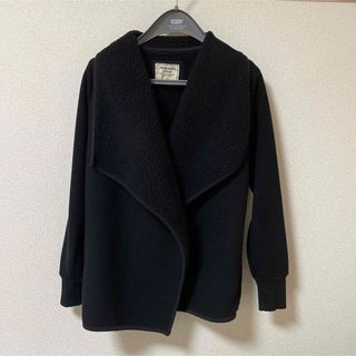 アバクロンビーアンドフィッチ(Abercrombie&Fitch)の大人気　アバクロ！ Mサイズ　アバクロンビー&フィッチ ソフト ジャケット(ダウンジャケット)