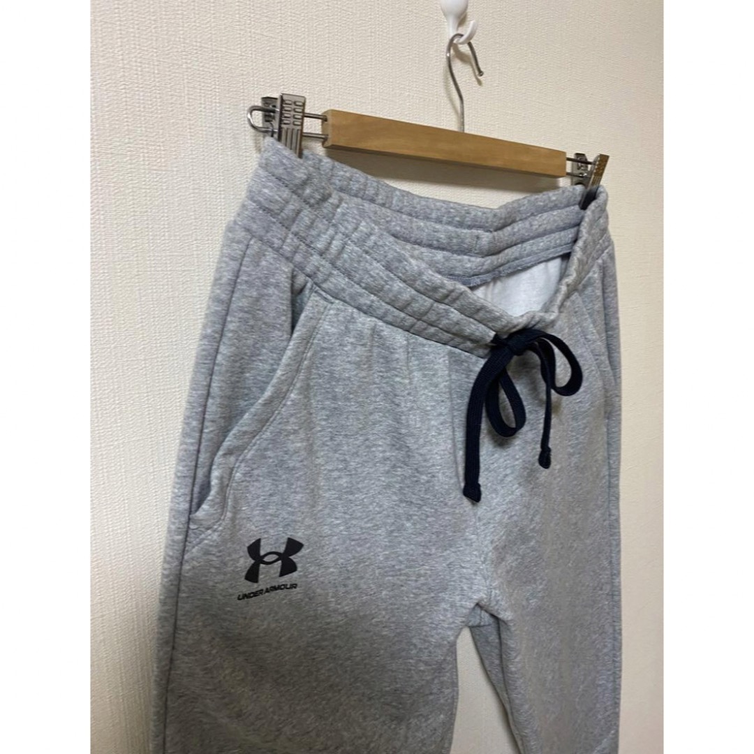 UNDER ARMOUR(アンダーアーマー)の新品　アンダーアーマー　スウェットパンツ　レディースLサイズ レディースのパンツ(その他)の商品写真