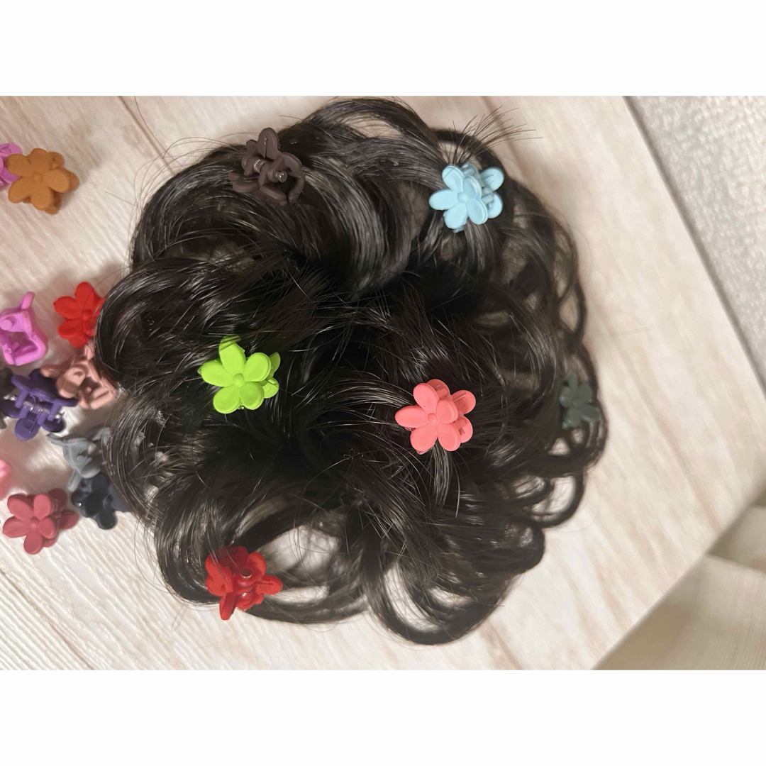 花モチーフ ヘアクリップ  ミニ キッズ/ベビー/マタニティのこども用ファッション小物(その他)の商品写真