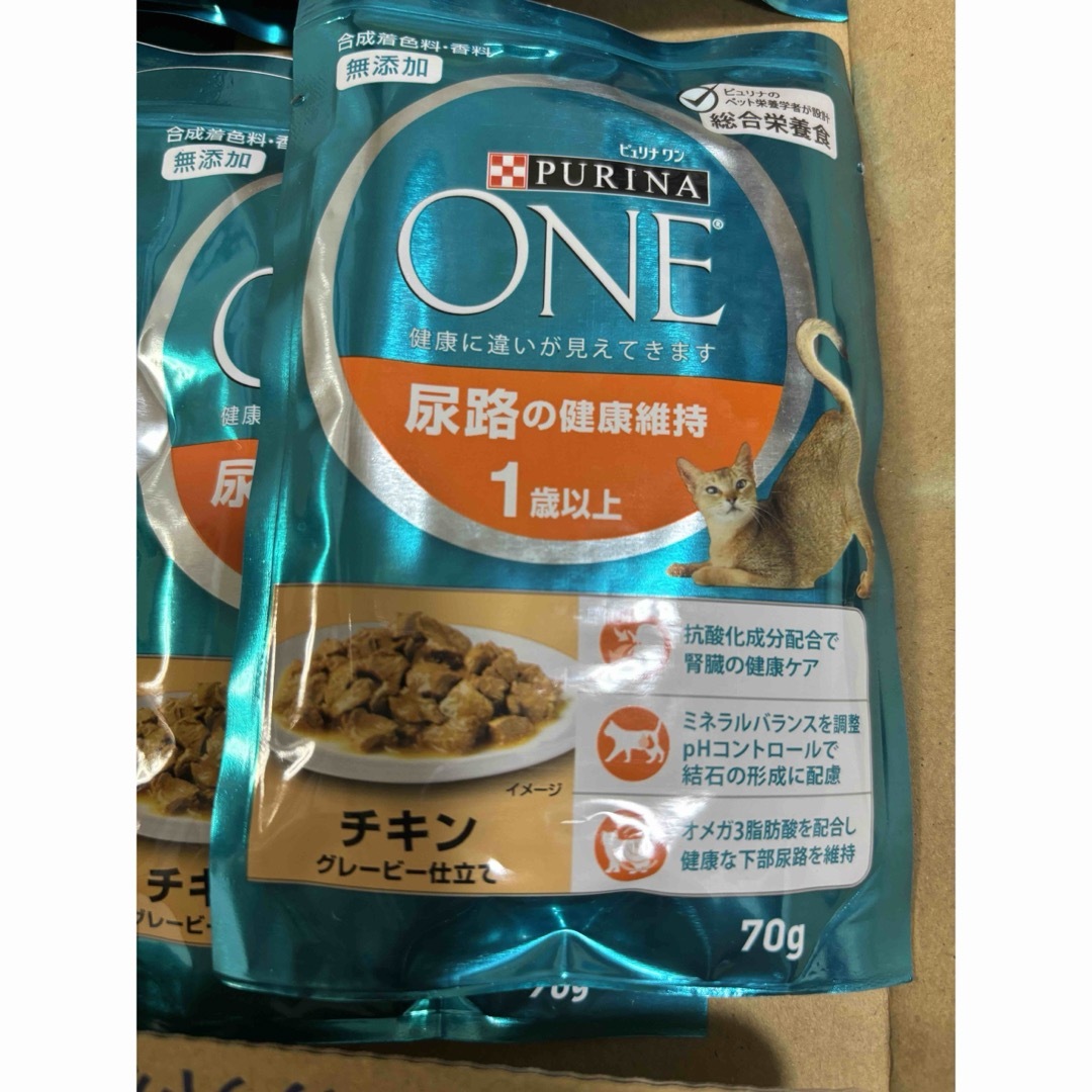 ピュリナ ワン 猫　尿路の健康維持 チキン グレービー仕立て 70g×12個 その他のペット用品(猫)の商品写真