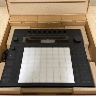 Ableton Push 3 Standalone スタンドアロン ほぼ新品(MIDIコントローラー)