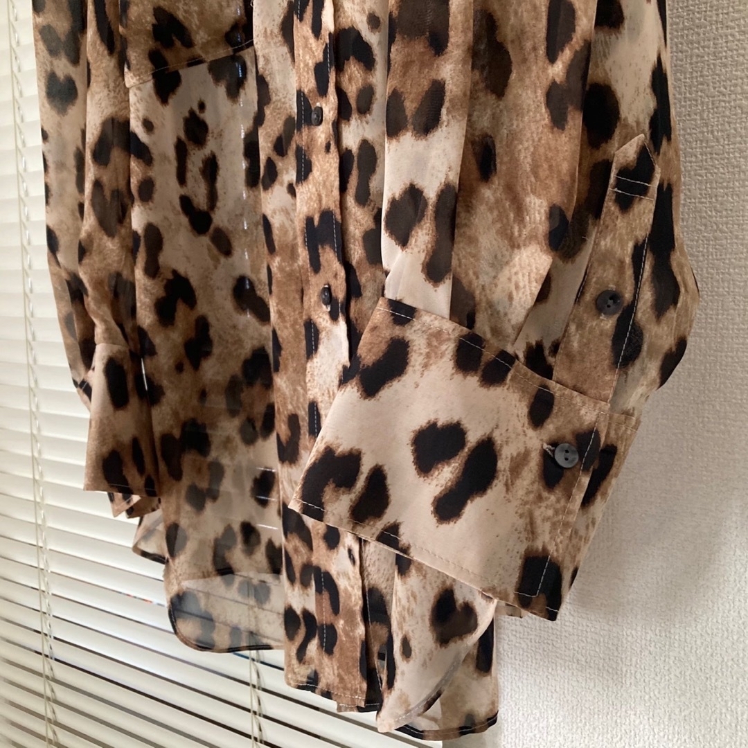 CITYSHOP(シティショップ)のCITYSHOP LEOPARD シャツ レオパード ヒョウ柄 レディースのトップス(シャツ/ブラウス(長袖/七分))の商品写真