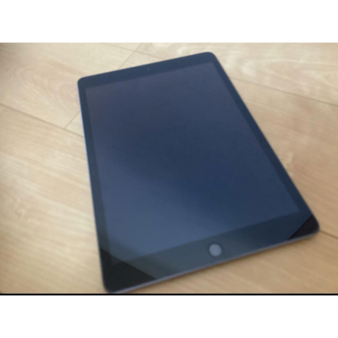 ケース付iPad 第7世代 32G Wi-Fi 美品の通販 by SK2361's shop｜ラクマ