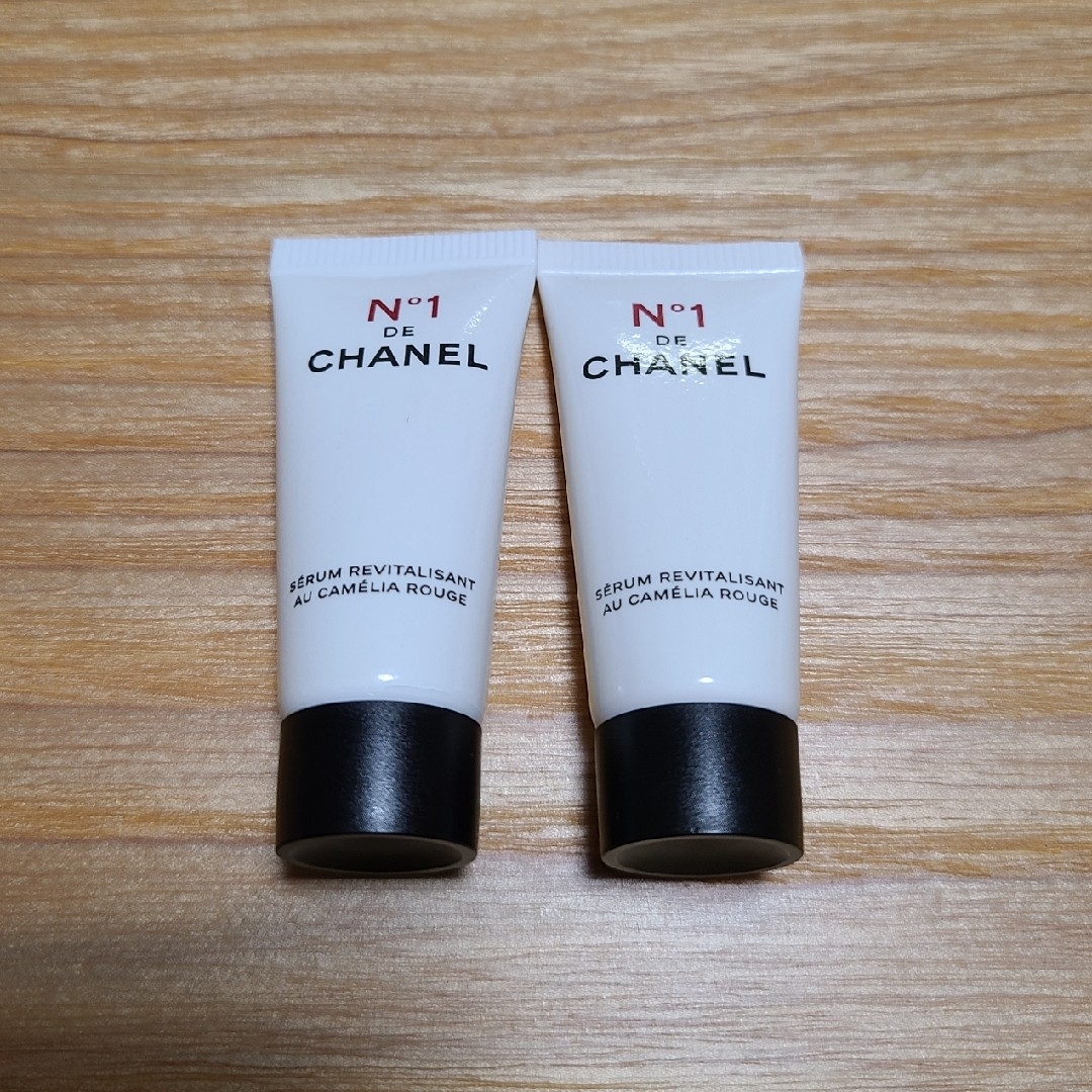 CHANEL(シャネル)のCHANEL セラム N°1 ドゥ シャネル コスメ/美容のキット/セット(サンプル/トライアルキット)の商品写真
