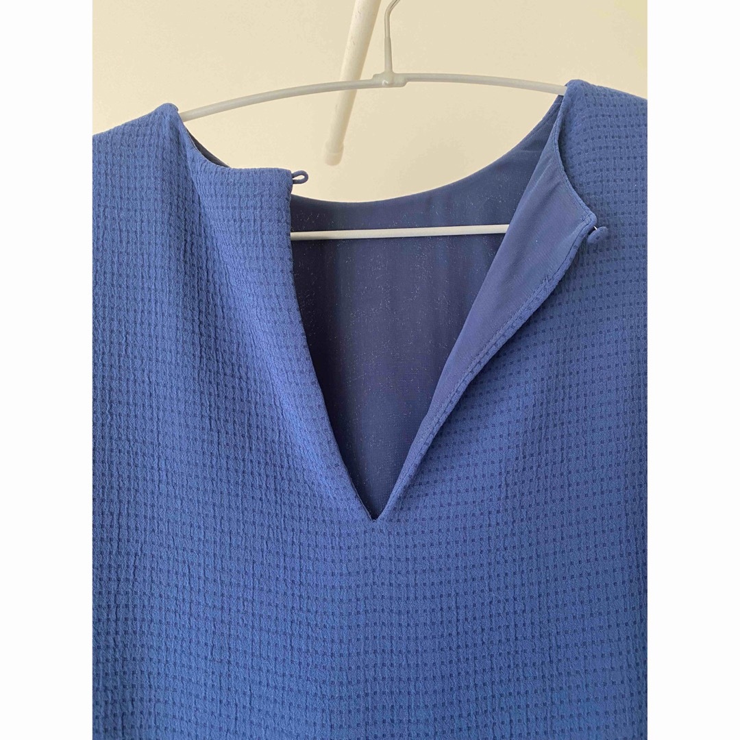 H&M(エイチアンドエム)のオケージョン　ドレス　ワンピース　ブルー　青 レディースのワンピース(ひざ丈ワンピース)の商品写真