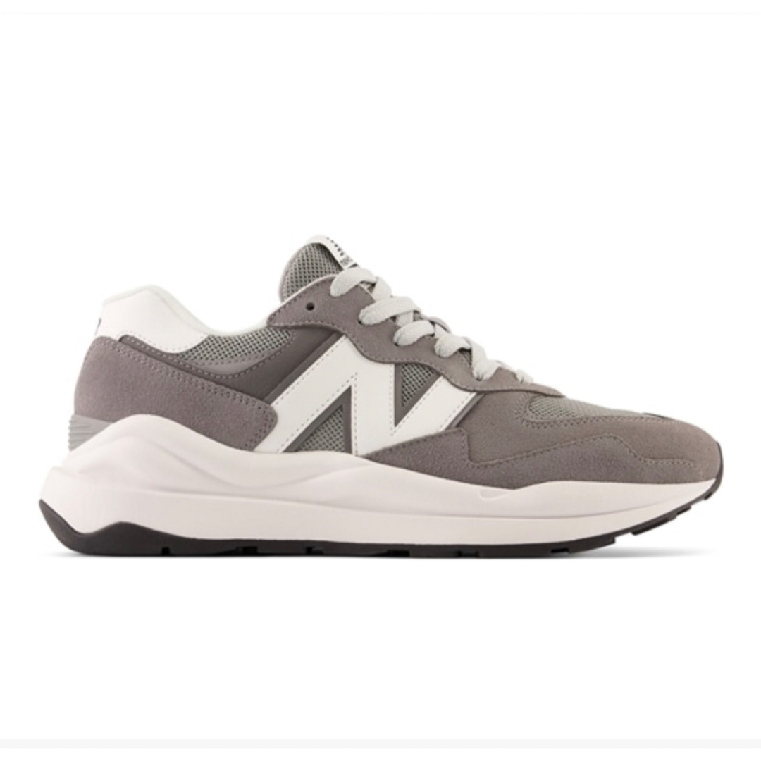 New Balance(ニューバランス)のmiru様専用❗️ニューバランス57/40VPBスニーカー23.5㎝ レディースの靴/シューズ(スニーカー)の商品写真