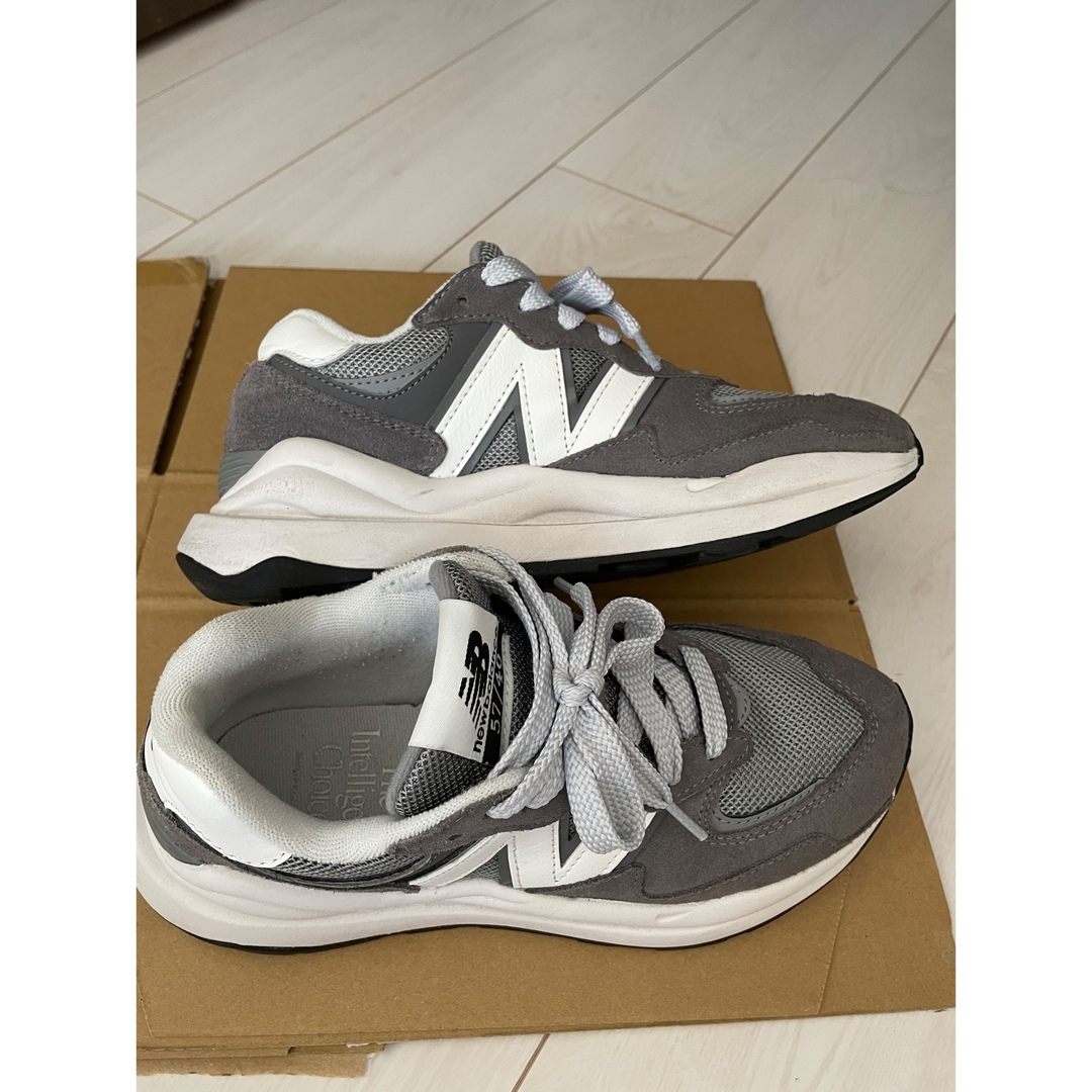 New Balance(ニューバランス)のmiru様専用❗️ニューバランス57/40VPBスニーカー23.5㎝ レディースの靴/シューズ(スニーカー)の商品写真