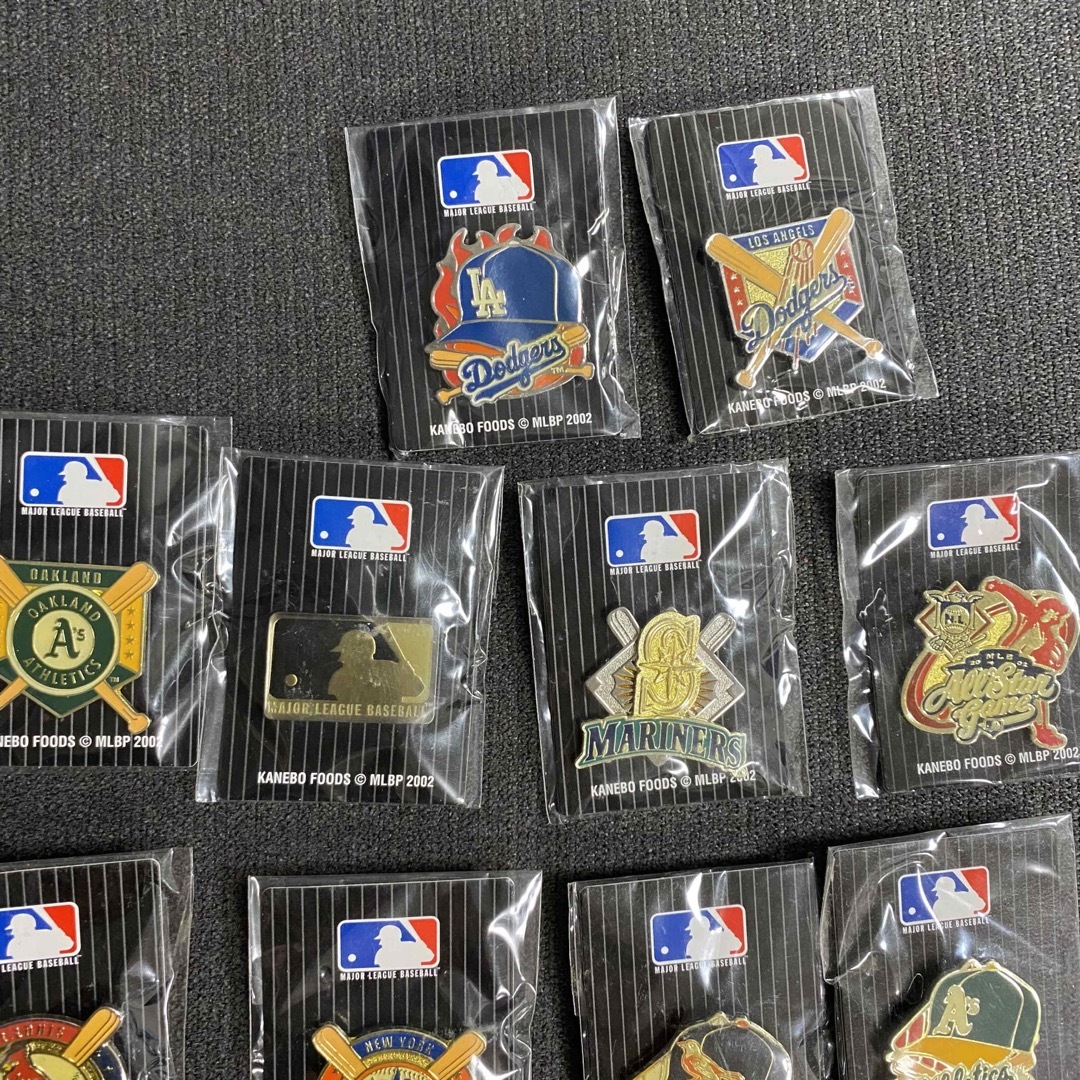 MLB(メジャーリーグベースボール)のMLB メジャーリーグ ピンバッジ  14個 スポーツ/アウトドアの野球(記念品/関連グッズ)の商品写真