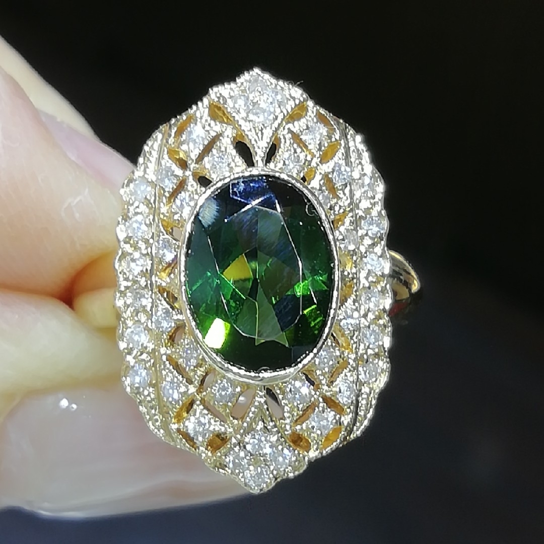 K18✨グリーントルマリン1.87ct✨ダイヤ0.29ct✨素敵キラキラリング✨ レディースのアクセサリー(リング(指輪))の商品写真